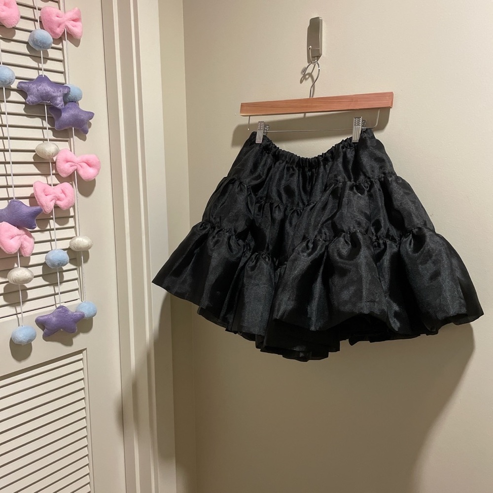 Atelier Pierrot “Volume” black Lolita petticoat BNWT